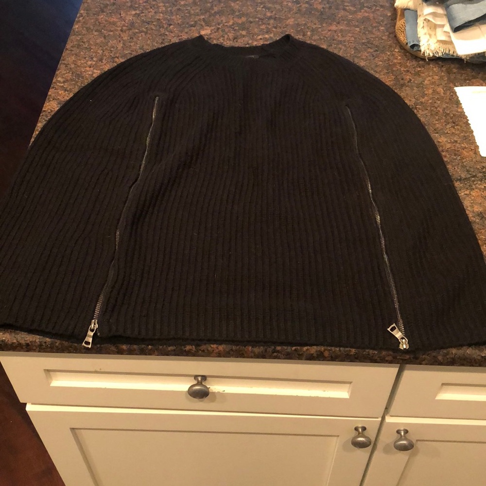 BCBGMaxAzria Sweater Cape